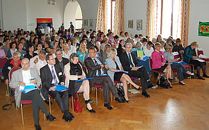 Foto: Plenum der Frauenfachtagung 2010