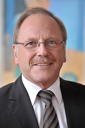 Peter Lutze, Geschäftsführer des Vitos MVZ am Königsplatz