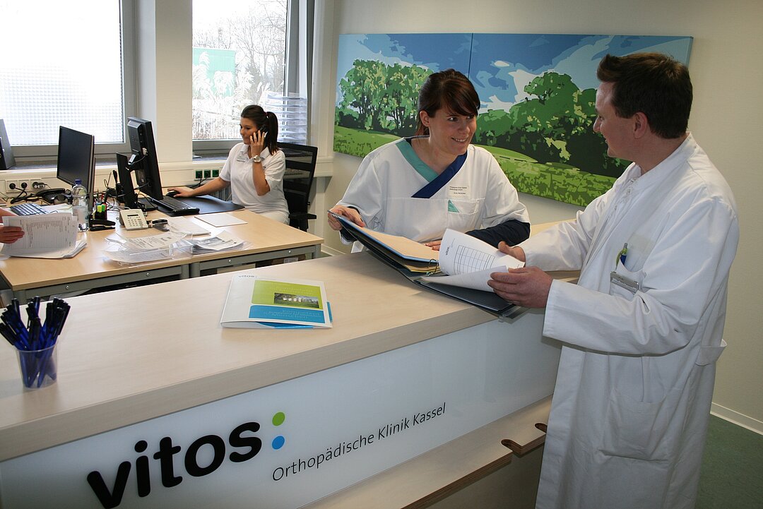 Foto von der Vorstationären Untersuchung in der Vitos Orthopädischen Klinik Kassel